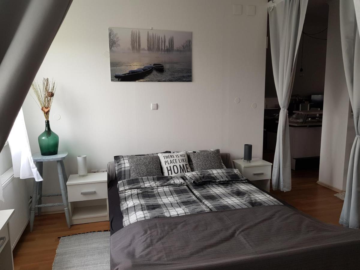 Apartman Atelier Карловац Экстерьер фото
